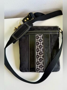 Coach Black Signature Crossbody with Gold Hardware